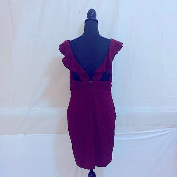 Lulu’s Burgundy Dress Size L - Picture 4 of 6